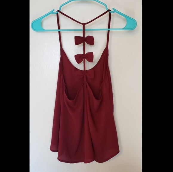 Deep red tank with bows on back - Picture 2 of 3